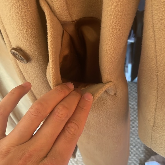 JONES NEW YORK WOMENSWEAR TAN COAT SIZE 10 - Picture 4 of 10